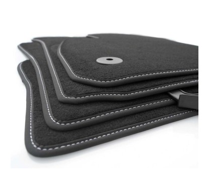 Tapis Audi Q7 (4M) à partir de 06/2015, Velours Noir avec Liseré blanc