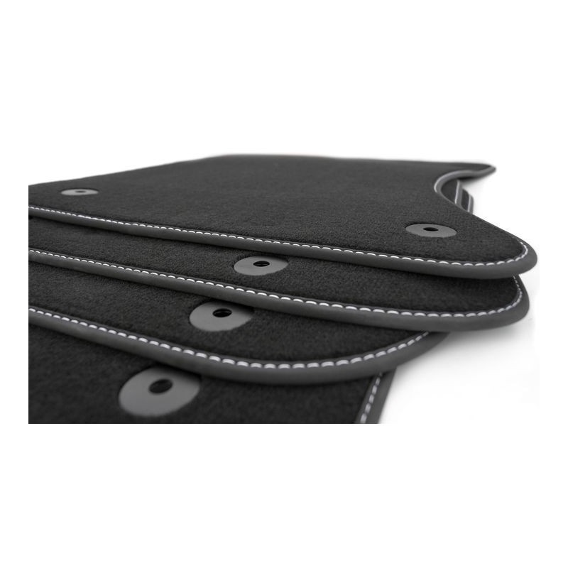 Tapis Audi A4 B5 (1998 - 2001) Audi Couleur Noir & Liseré Blanc