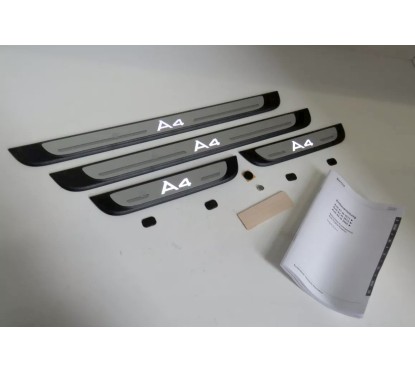 SEUILS DE PORTES ÉCLAIRÉS OEM AUDI A4 B8 8K0071300