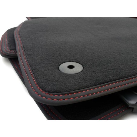 Tapis Golf 7 (5G) (2012 - 2019) NOIR + DOUBLE Liseré ROUGE
