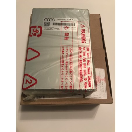 420910441A - Module caméra DYNAMIQUE Audi R8 (42) OEM