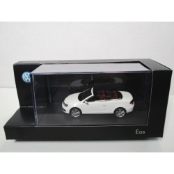 Miniature VW EOS 2011 d'origine VOLKSWAGEN Blanc Iceberg 1/43ème 1Q1099300 B9A