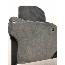 Tapis GOLF 5 (1K) Gris clair d’origine VW avec inscription (GOLF) 1K1061275 PA RYK  1K1 061 275 PA RYK