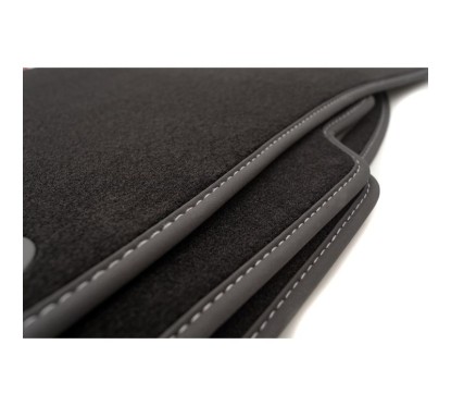 Tapis Audi A5, S5, RS5 Coupe/Cabrio (8T) (2009 - 2016) Noir avec liseré Blanc